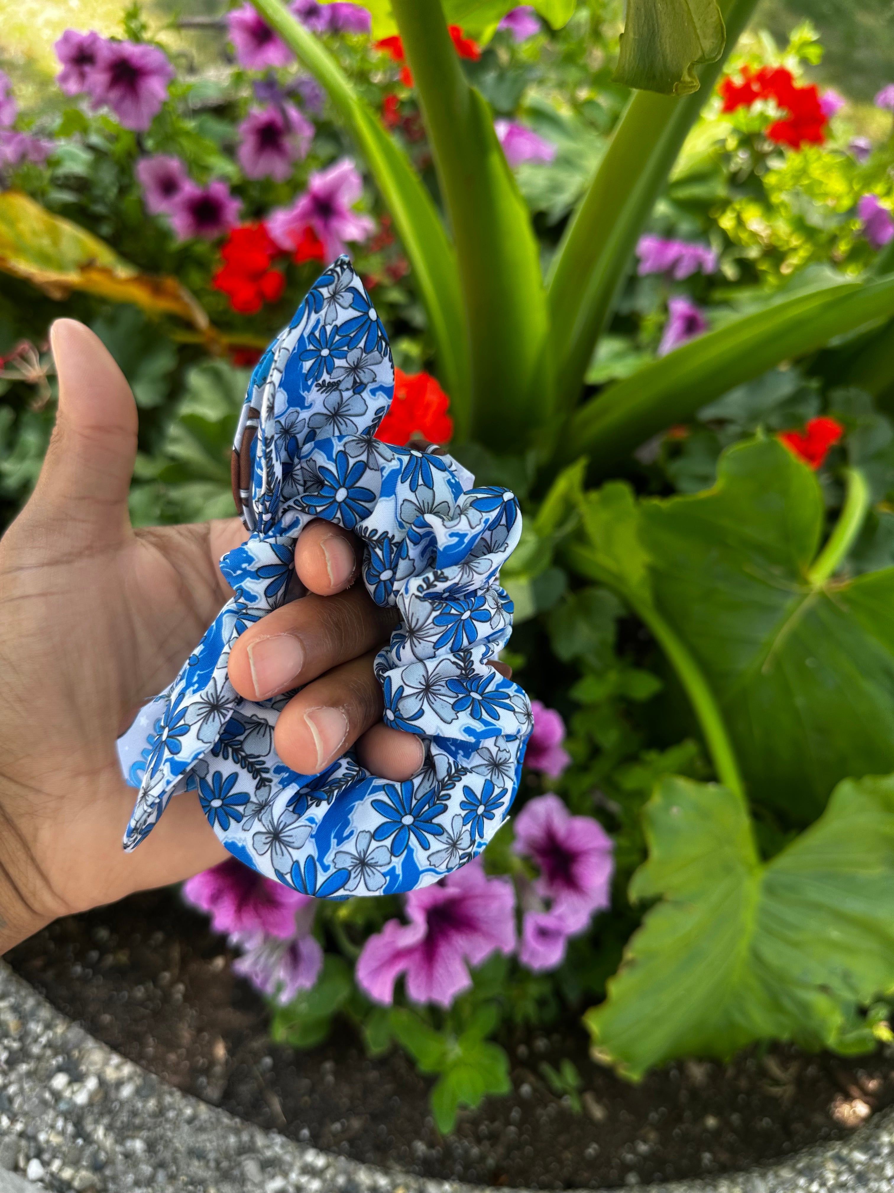 Game Day Knot Scrunchies